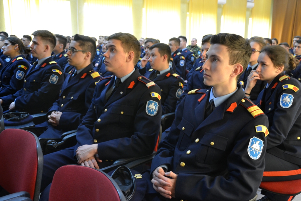 Elevii de la Colegiul National Militar "Stefan cel Mare", vizita AFT